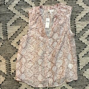 Cloth & Stone Blush Patterned Sleeveless Blouse